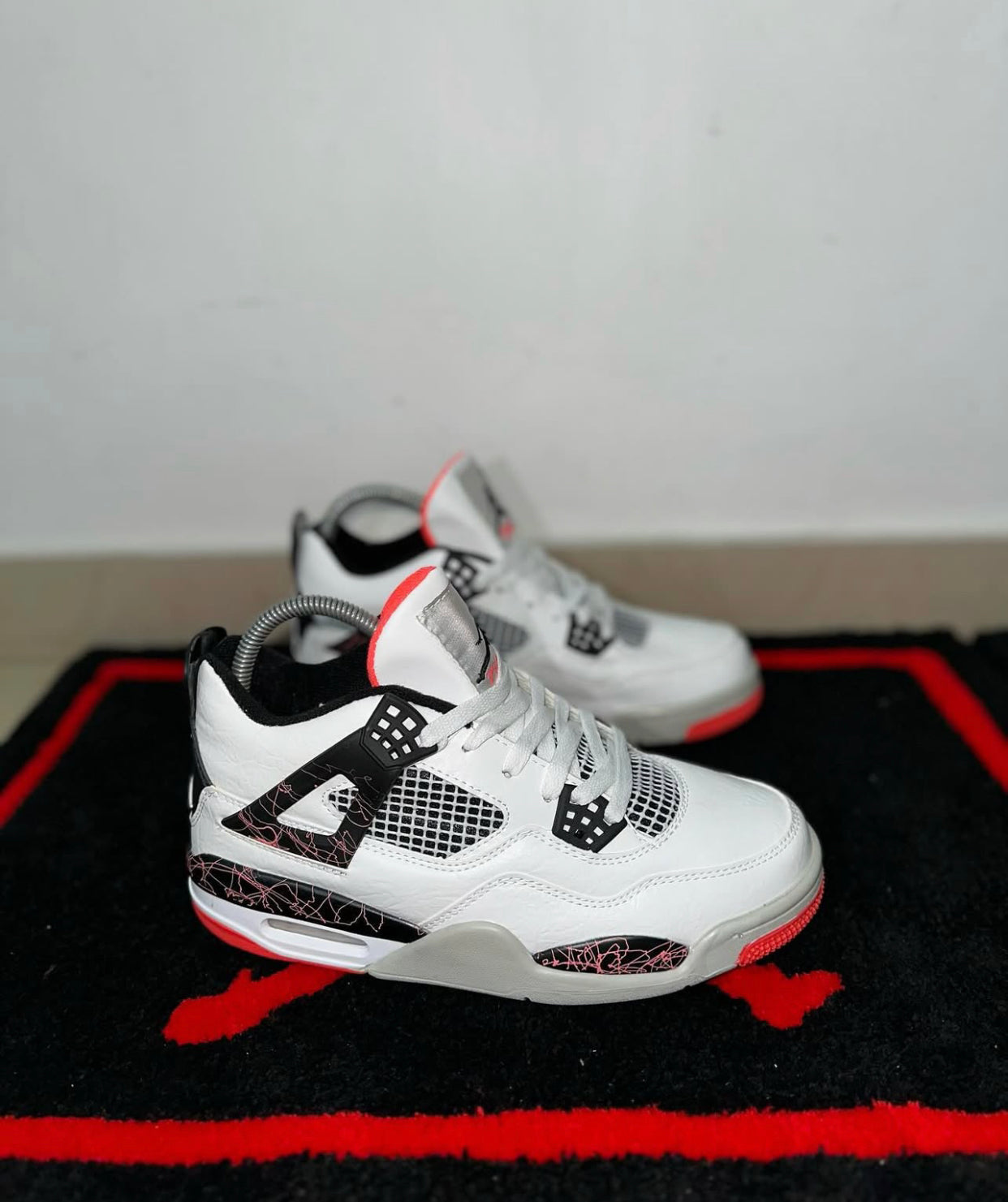 Nike Air Jordan 4 Retro