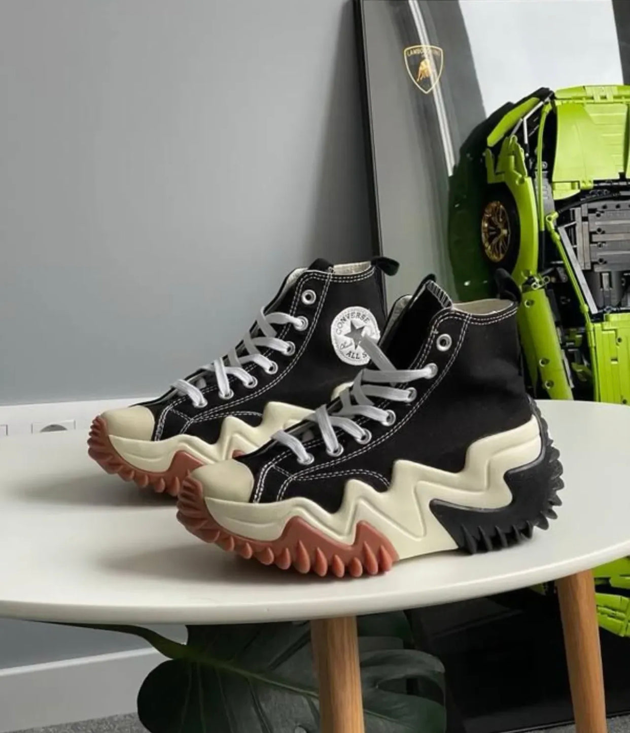 Converse Run Star Motion