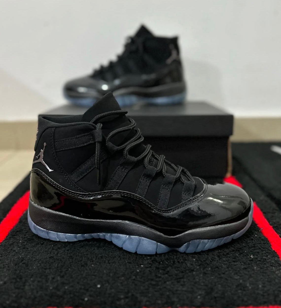 Nike Air Jordan 11 Retro high ‘ cap & gown ‘