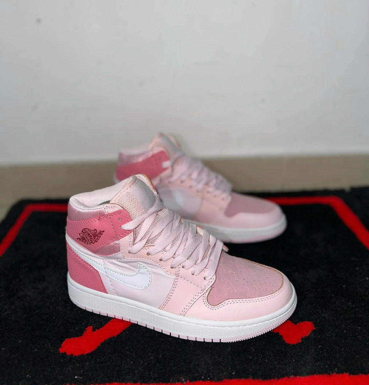 Nike Air Jordan Retro 1 ‘pink ‘