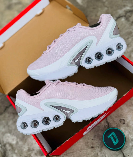 Nike Air Max DN pink