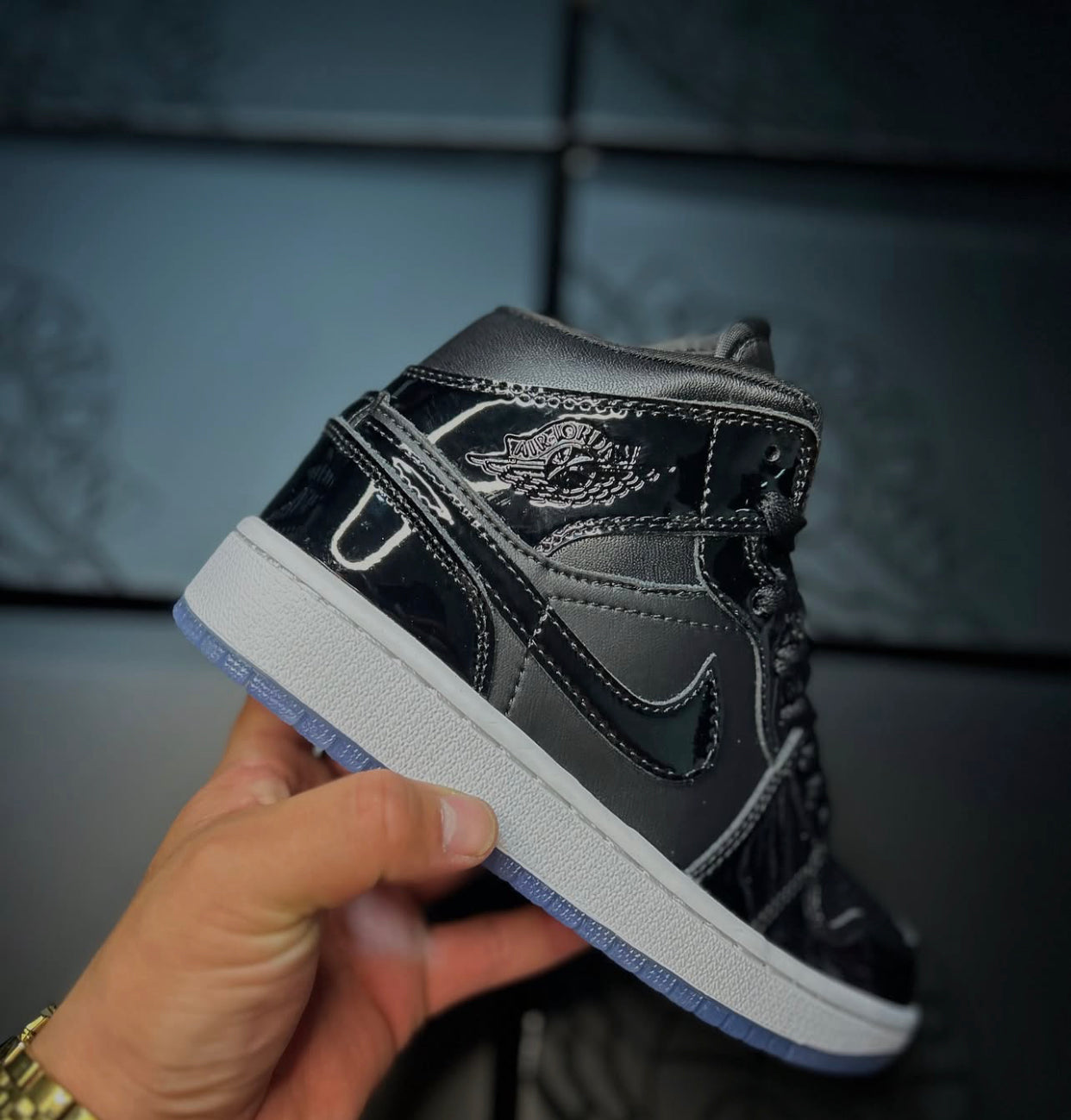 Nike Air Jordan Retro 1