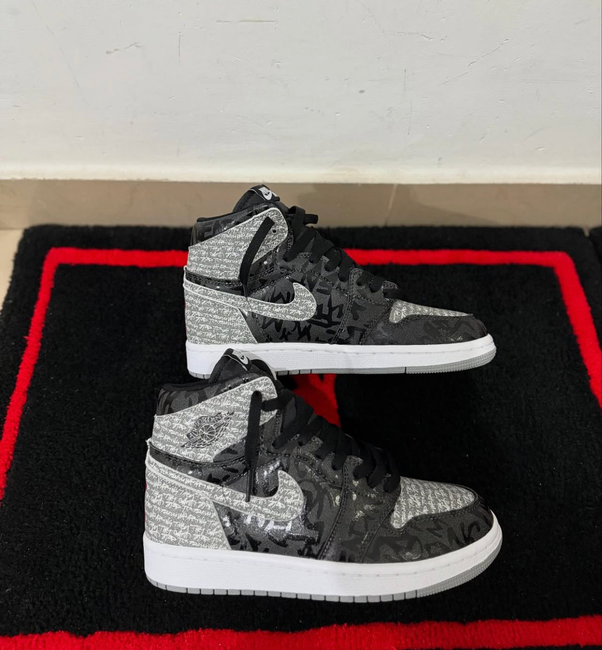 Nike Air Jordan Retro 1 ‘ rebellionarie ‘