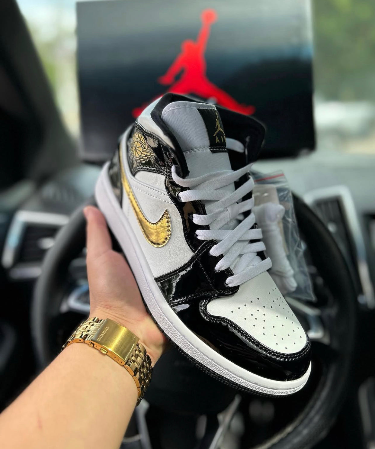 Nike Air Jordan Retro 1