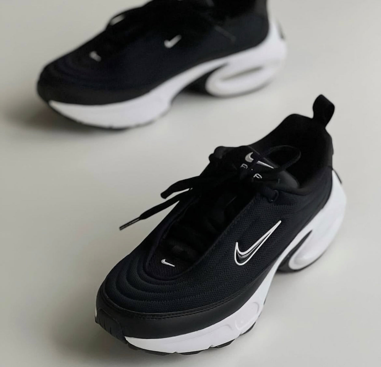 Nike Air Max Portal Black & White