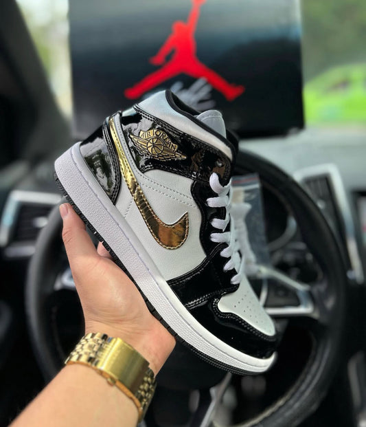 Nike Air Jordan Retro 1