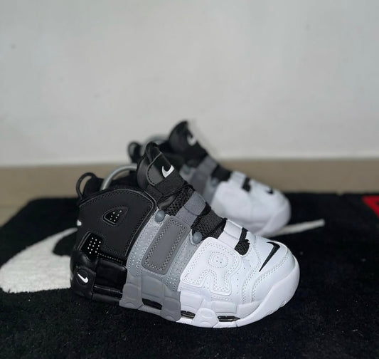 Nike UPTEMPO ‘ tricolor ‘