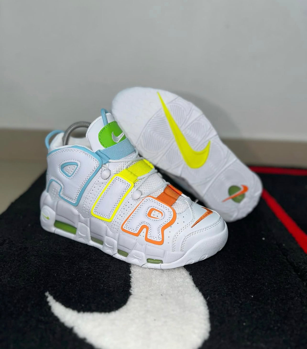 Nike UPTEMPO ‘ white colours  ‘