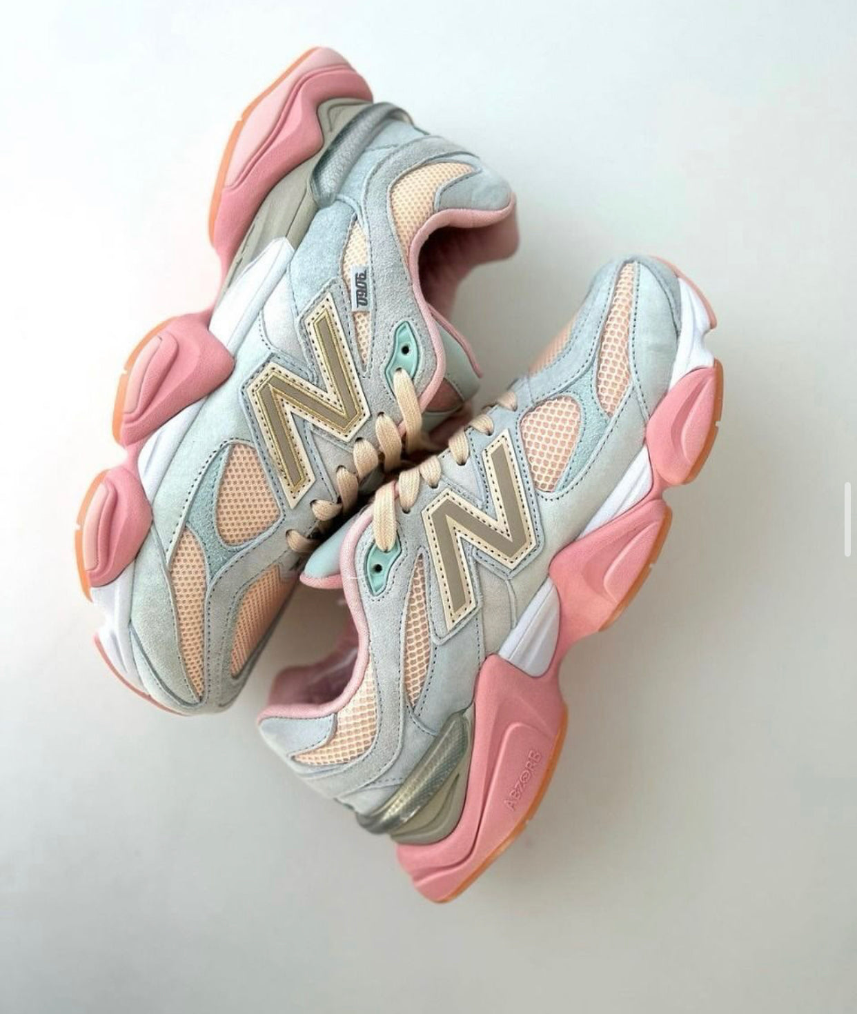 New Balance 9060