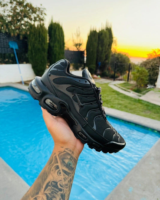 Nike Air Max Plus ‘black’